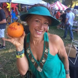 Meet your Posher, Marian